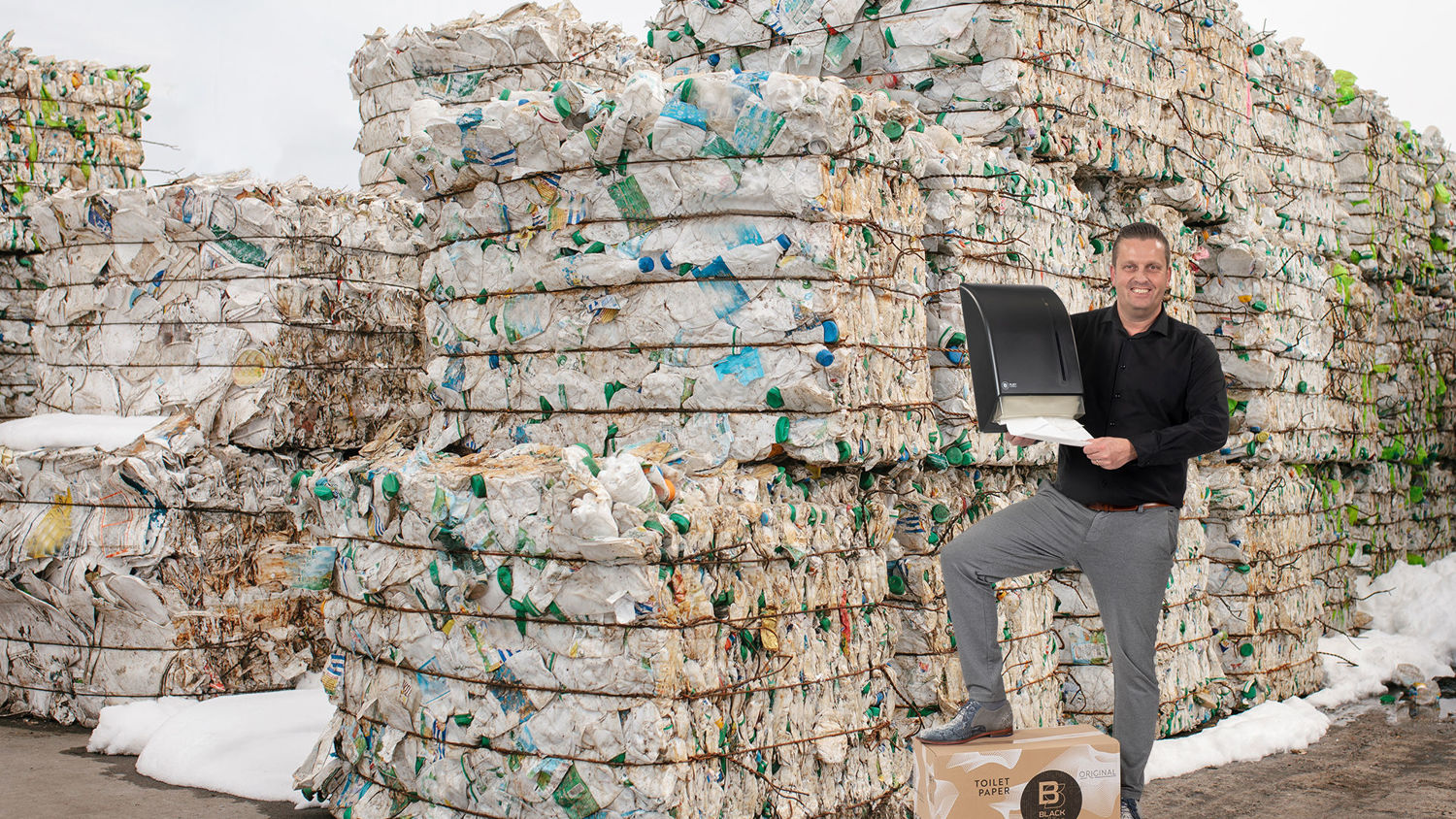 Mogen papieren handdoekjes bij het papier?